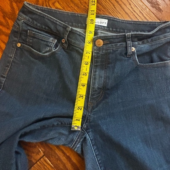 Loft women’s denim pants. Like new. Size 6/28 curvy skinny jeans. - Picture 6 of 9